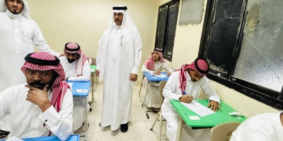 38 مدرسة بالأحساء تفتح أبوابها لاختبارات طلاب وطالبات التعليم المستمر - لايف نيوز