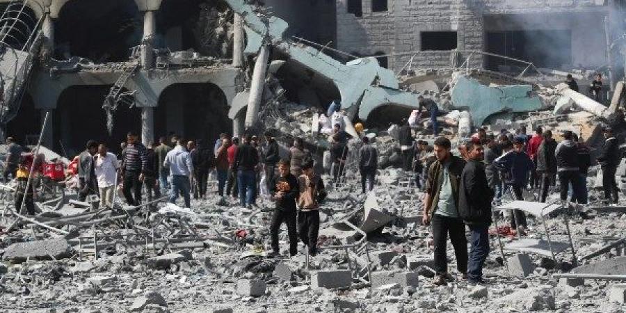 أمجد الشوا: الأوضاع في غزة كارثية.. والاحتلال يستخدم التجويع كسلاح ضد المدنيين - لايف نيوز