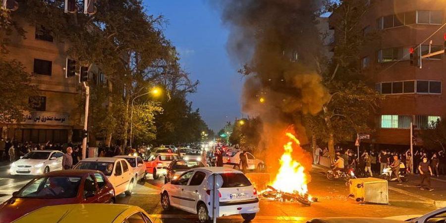مقتل عاملين في الهلال الأحمر الإيراني خلال غارة إسرائيلية على طهران - لايف نيوز