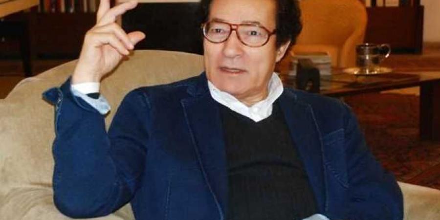 غيرة غير طبيعية.. فاروق حسني يكشف سبب عدم زواجه - لايف نيوز