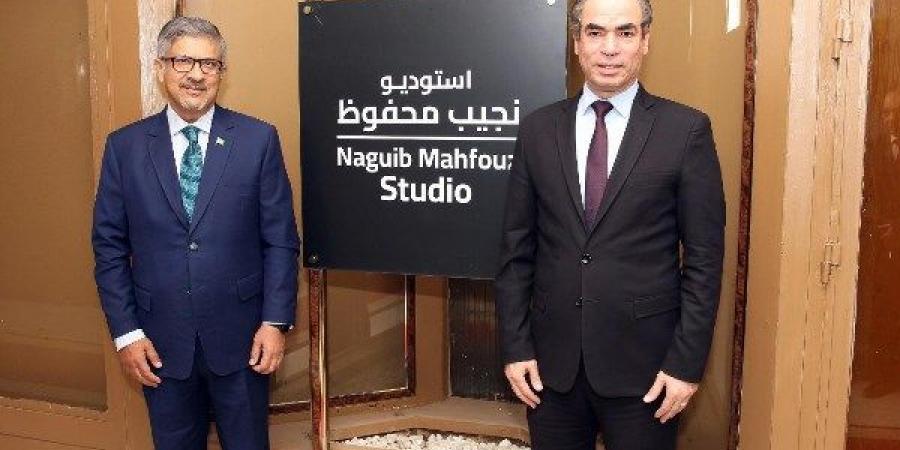 المسلماني يبحث مع سفير باكستان ترجمة مسلسلات مصرية للغة الأُردية - لايف نيوز