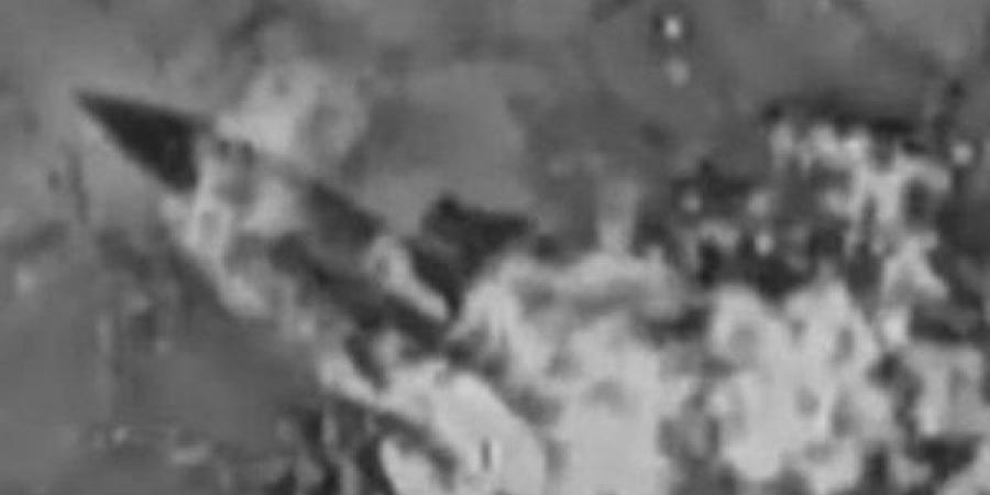 جيش الاحتلال الإسرائيلي يدمر 3 طائرات إيرانية من طراز إف 14 - لايف نيوز
