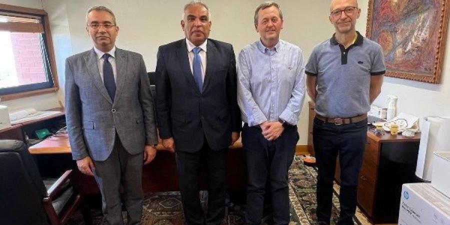 انفجار خط مياه رئيسي في المحلة.. صور - لايف نيوز