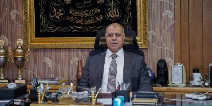 تمزيق جسد شاب على يد زميله بطما في سوهاج.. والأمن يضبط الجاني - لايف نيوز