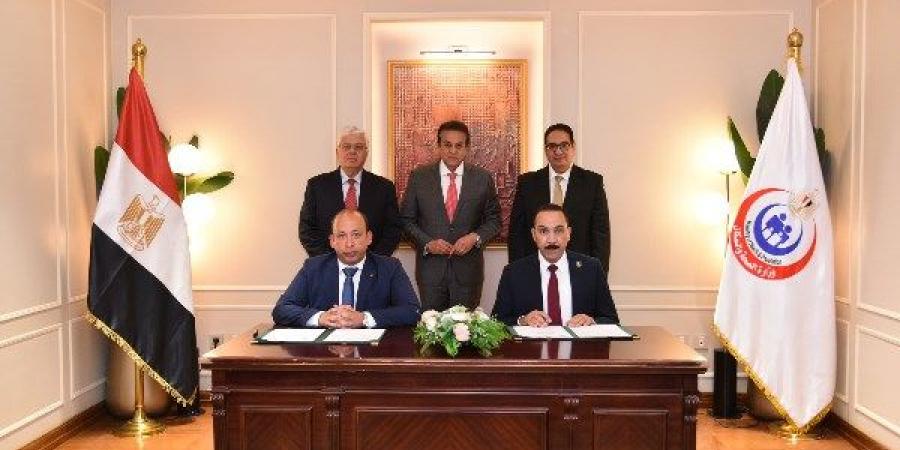توقيع بروتوكول تعاون بين قطاع تنمية المهن الطبية بالصحة ومستشفيات جامعة القاهرة - لايف نيوز