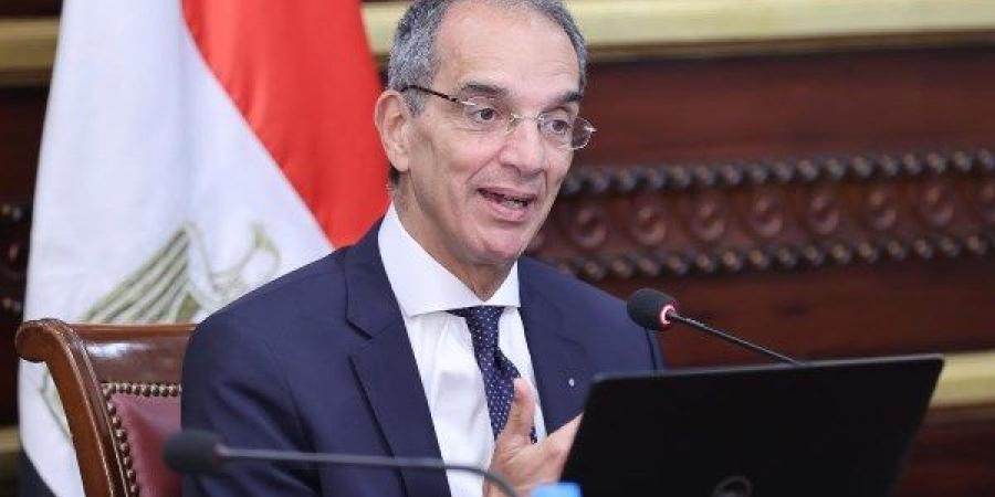 وزير الاتصالات: توصيل خدمة الألياف الضوئية لكافة أنحاء الجمهورية - لايف نيوز