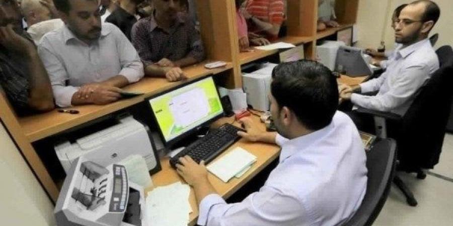 وضع الموظف المعين لأول مرة تحت الاختبار لمدة 6 أشهر بالقانون - لايف نيوز