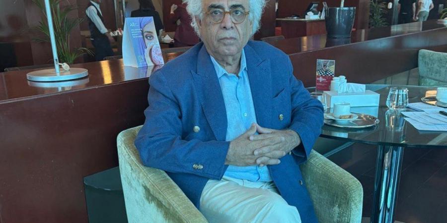 الجريدة. تجري حواراً موسعاً مع مدير معهد العالم العربي في باريس شوقي عبد الأمير 
مخاطر تهدد مستقبل المعهد: 1- غياب الدعم المالي العربي، 2- وصول اليمين إلى السلطة - لايف نيوز
