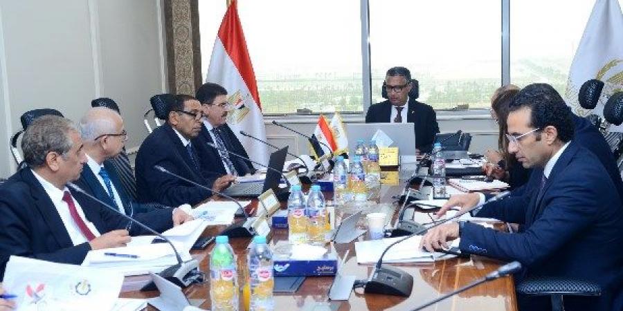 وزير التموين يتابع انتظام منظومة الطحن وتطوير شركات المطاحن لدعم الأمن الغذائي - لايف نيوز