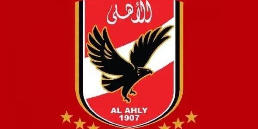 إعلامي: الأهلي ينوي تعديل عقود ثلاثي الفريق - لايف نيوز