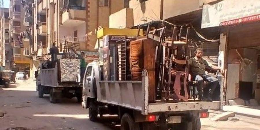 رفع 1200 حالة إشغال وتعديات من المحال والمنشآت التجارية بالجيزة - لايف نيوز