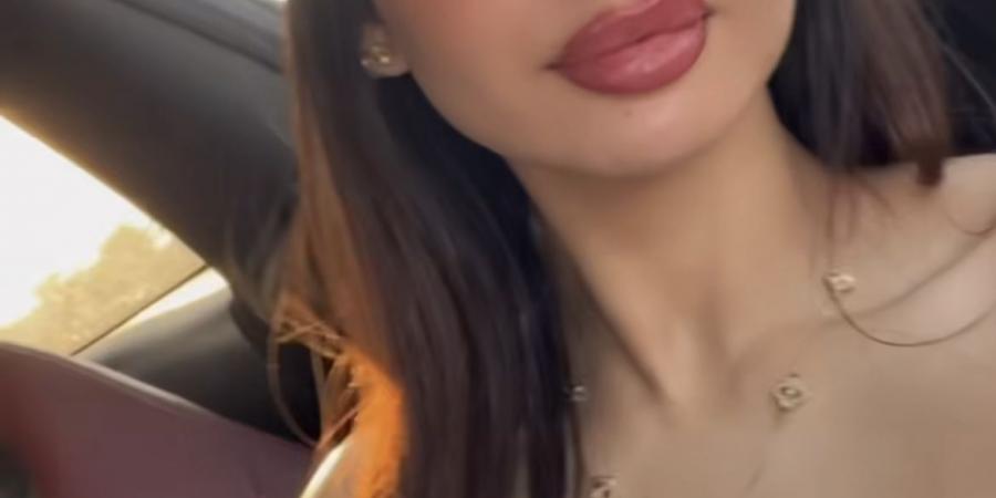 بالإبيض.. منة عرفه تخطف الأنظار بإطلاله جذابة - لايف نيوز