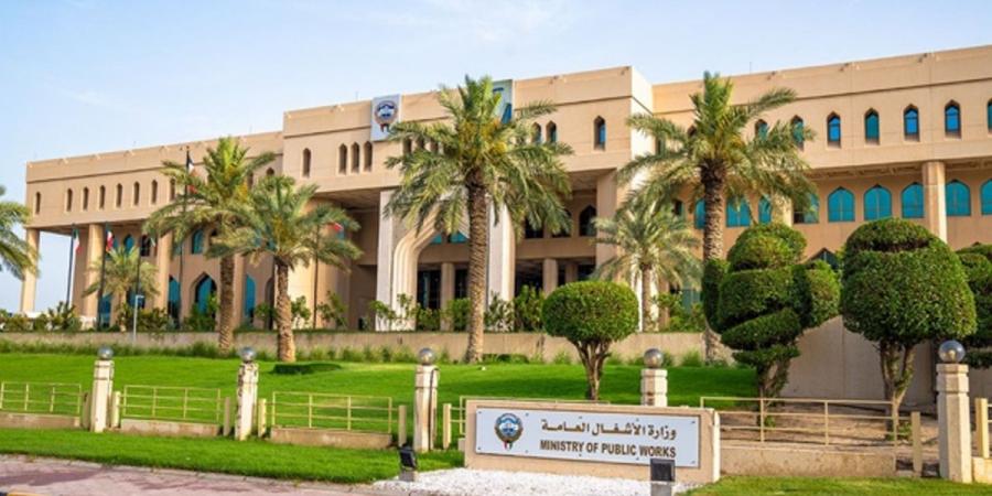 «الأشغال»: التعامل مع 1873 بلاغًا عبر بدالة الطوارئ خلال يونيو - لايف نيوز