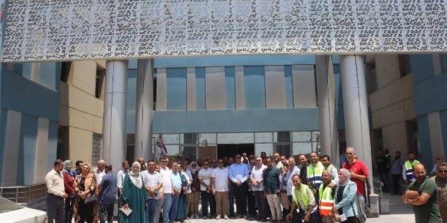 تمهيدا لافتتاحه قريبا.. محافظ القليوبية يتفقد مستشفى طوخ المركزي - لايف نيوز