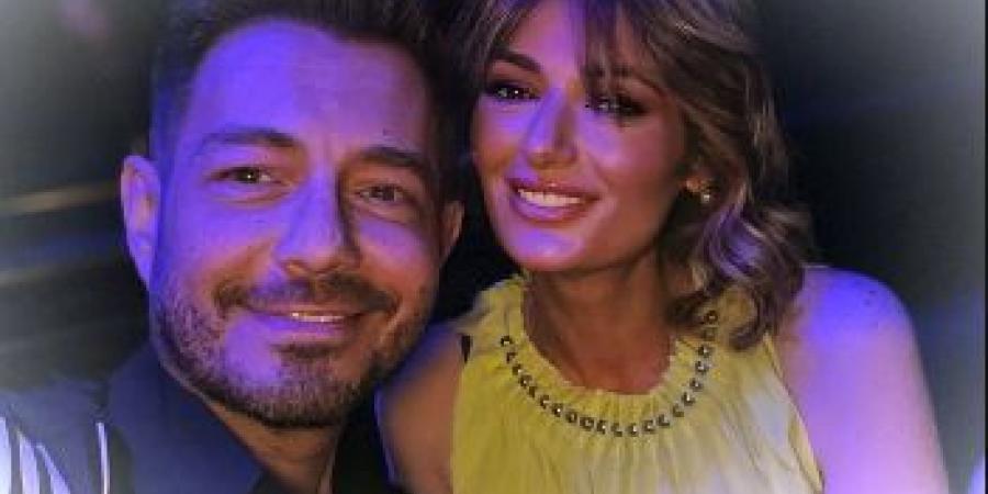 ألف مبروك يارفيق العمر..هدى زاهر تهنئ زوجها بتخرج ابنتيه - لايف نيوز