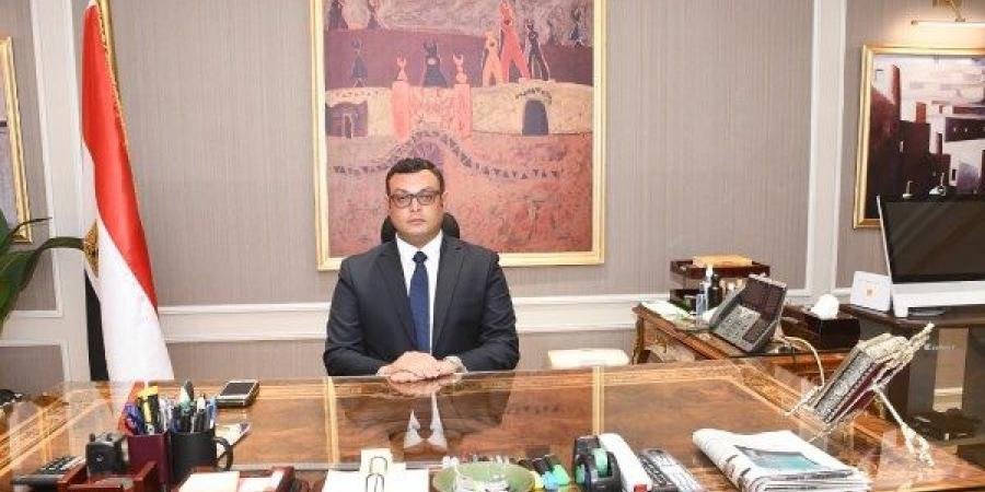 وزير الإسكان: تشكيل لجان لتحديد قيم إيجارية عادلة تحقق التوازن بين المالك والمستأجر - لايف نيوز