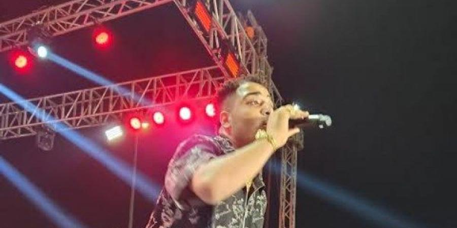 تحريات وشهود.. التحقيق في تحرش شباب بفتاتين بحفل إسلام كابونجا بأكتوبر - لايف نيوز