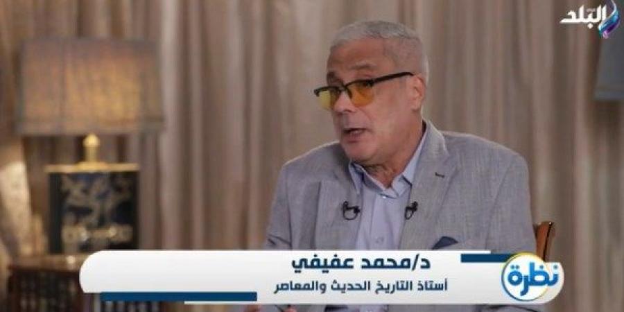 أستاذ تاريخ: ما حدث في 30 يونيو أسقط ورقة التوت عن الإخوان - لايف نيوز