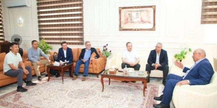 محافظ الوادي الجديد: ملتزمون بتوفير كل سبل الدعم لبدء تنفيذ مجمع حامض الفسفوريك - لايف نيوز