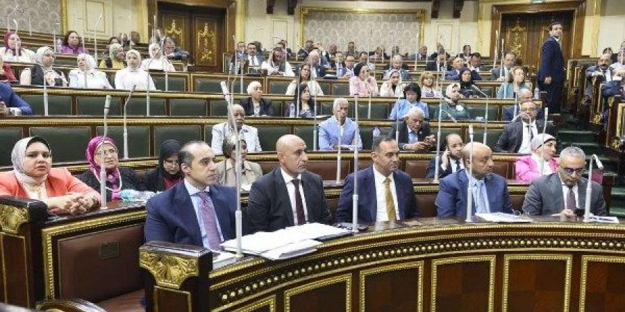 نواب يطالبون بتعديل رسوم إعادة الامتحان في كل مادة - لايف نيوز
