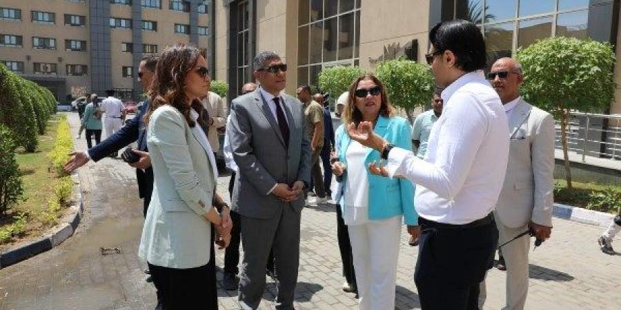 محافظ الجيزة يتفقد مشروعات خدمية وثقافية بأكاديمية الفنون بالعمرانية - لايف نيوز
