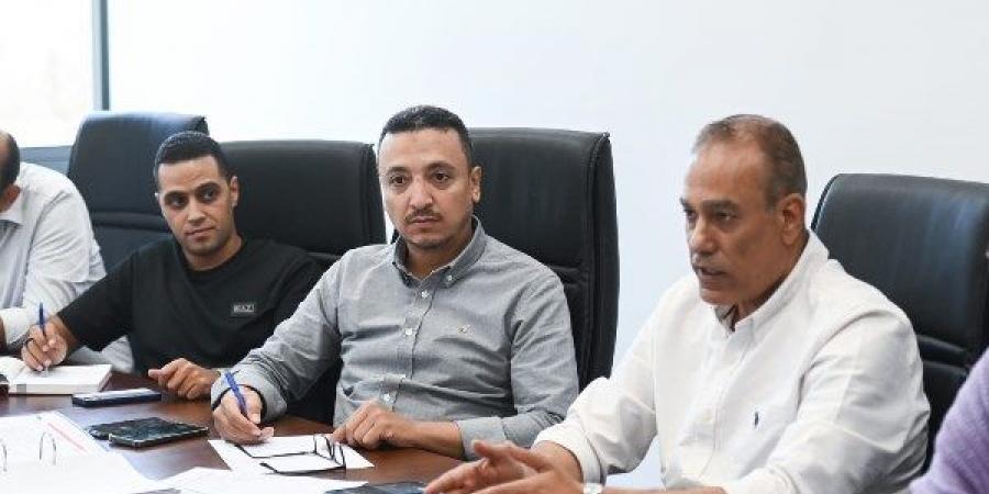 لجنة اعتماد تراخيص الأكاديميات باتحاد الكرة تعقد اجتماعها الأول - لايف نيوز