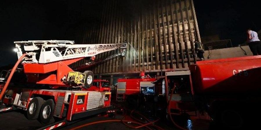 أمير هشام: تحية كبيرة لأبطال مصر من رجال المطافي والدفاع المدني - لايف نيوز