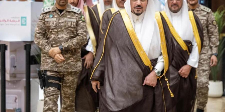 أمير القصيم يزور محافظة الرس وينوه بما حققته المنطقة من تنمية حضارية متكاملة في جميع المحافظات - لايف نيوز