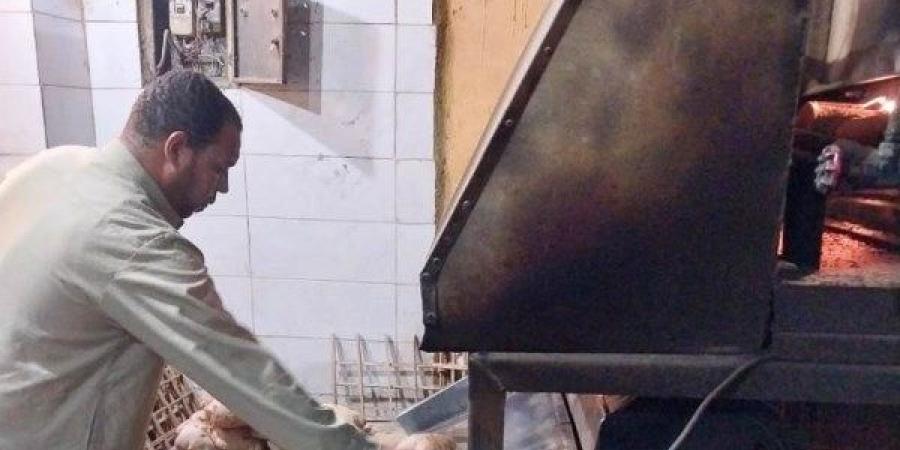 انتظام صرف المقررات التموينية والعيش المدعم بـ649 مخبز بأسوان - لايف نيوز
