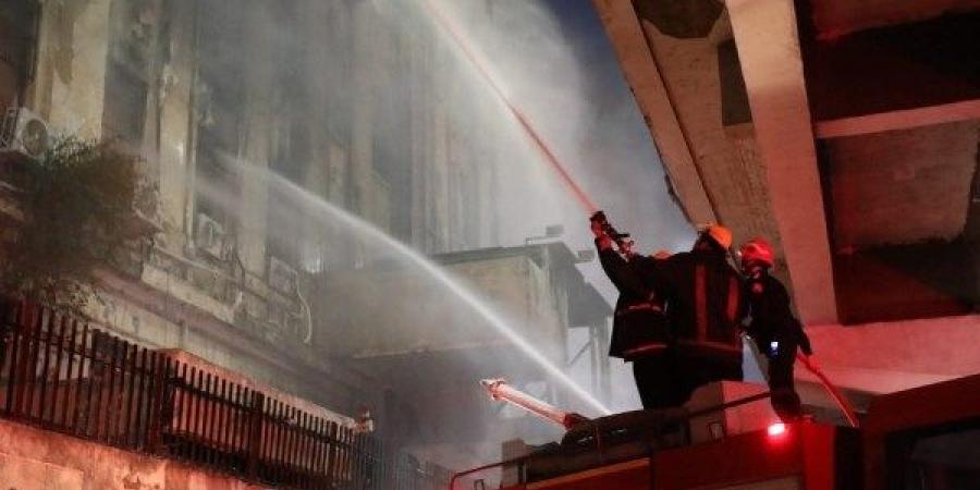 حريق سنترال رمسيس.. 39 مصابا باختناقات وحروق خلال 7 ساعات - لايف نيوز