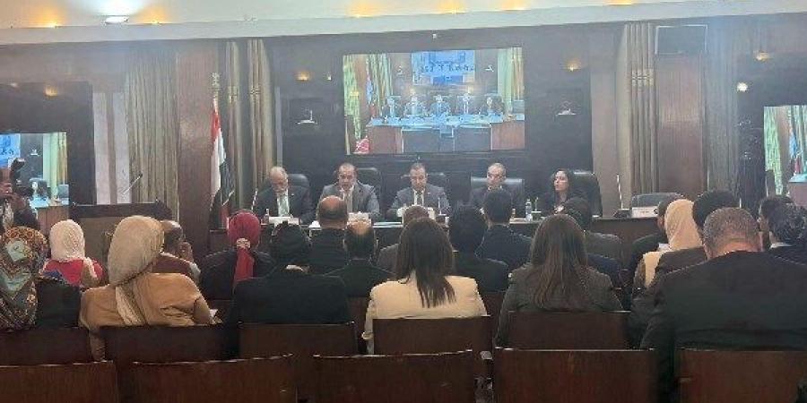 "اتصالات النواب" تقف دقيقة حدادًا على ضحايا حريق سنترال رمسيس - لايف نيوز