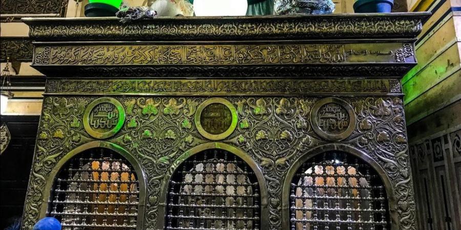 هل يوجد فضل في زيارة أضرحة ومقامات آل البيت.. دار الإفتاء تجيب - لايف نيوز