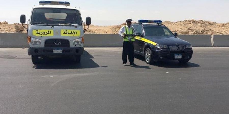 للمسافرين على الطرق الصحراوية.. اتصل تصلك سيارة الإغاثة المرورية - لايف نيوز
