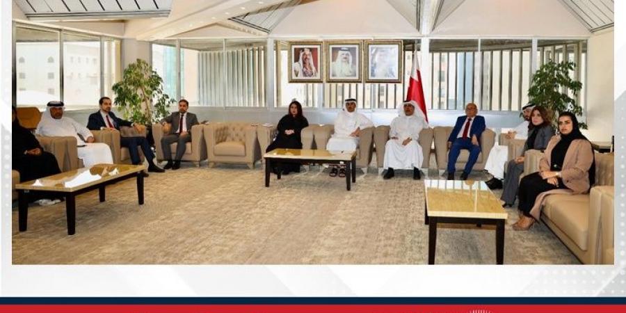 وزارة العدل والشؤون الإسلامية والأوقاف تستعرض مشروع المحاكم عن بُعد مع جمعية المحامين البحرينية - لايف نيوز