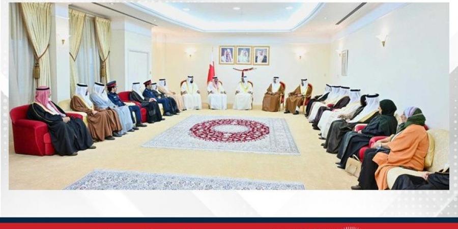 سمو محافظ المحافظة الجنوبية: الاستماع المباشر لآراء المواطنين ومقترحاتهم ركيزة أساسية في عمل المحافظة - لايف نيوز